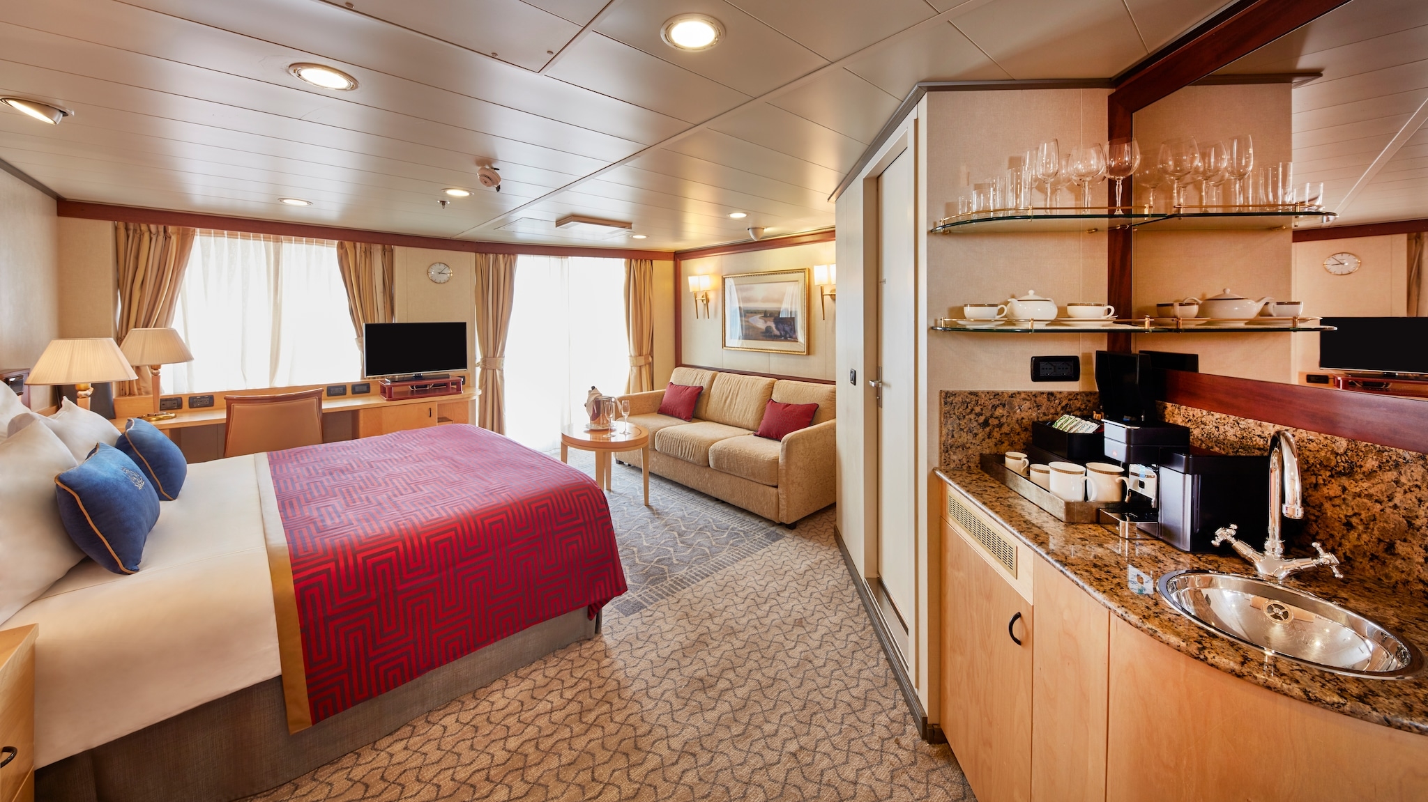 Queens Suite-[Q5]
